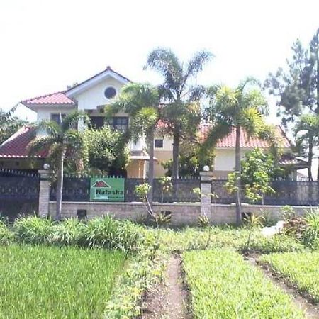 Grya Natasha Apartment Yogyakarta Exterior photo